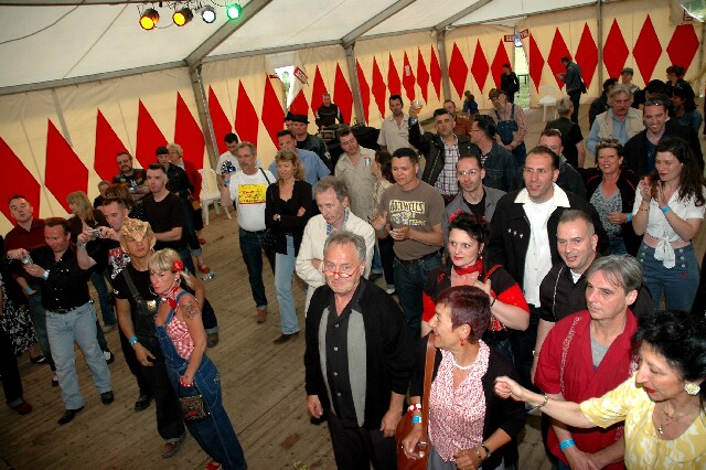 min 2007 05 06 retro rhythm 255